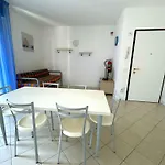 In 54671 דירה *